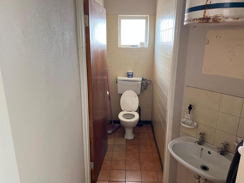 To Let commercial Property for Rent in Sydenham Eastern Cape